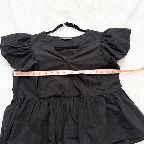 Women Grade & Gather Women V-Neck Flutter Sleeves Plain Top in Black Size Small - Picture 5 of 8